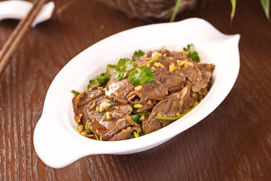 凉拌牛肉