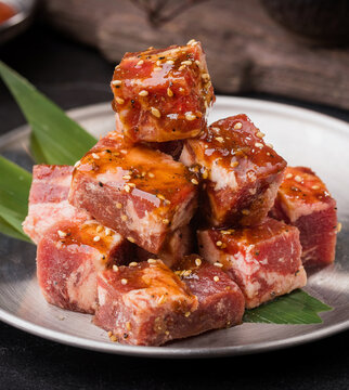 黑椒牛肉粒