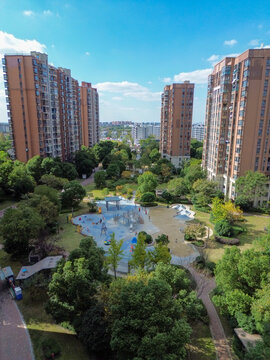 小区内景
