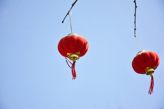 天空与红灯笼