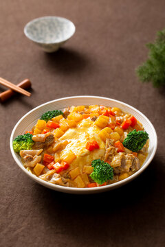 牛肉滑蛋咖喱饭