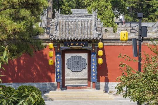 太原晋祠公园上生寺