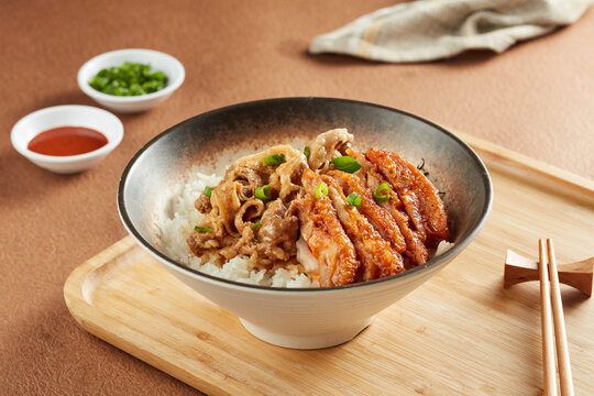 肥牛鸡炸鸡排饭