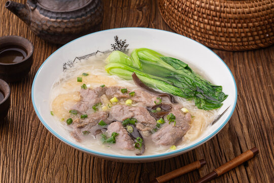 瘦肉汤米线
