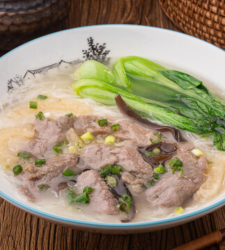 瘦肉汤米线
