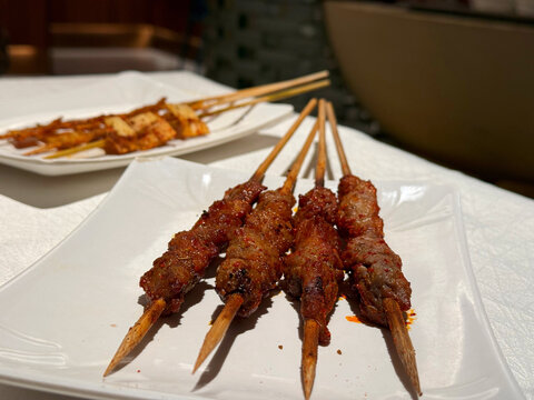 新疆烤羊肉串