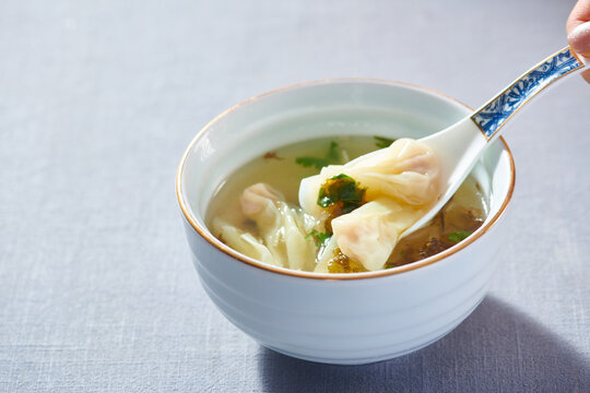 骨汤小馄饨