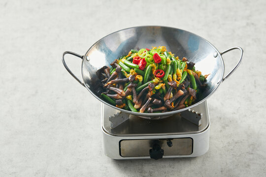 干锅鸡枞菌