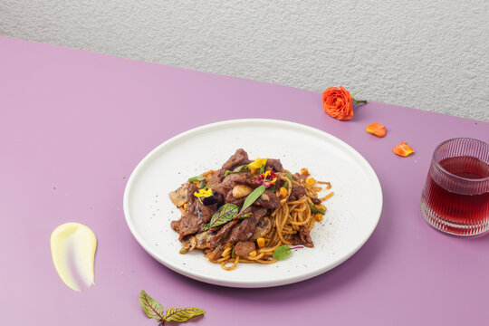 黑椒牛肉意面