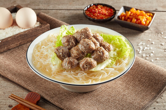 牛肉丸汤米粉