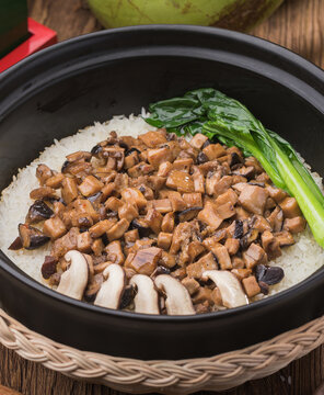 香菇煲仔饭