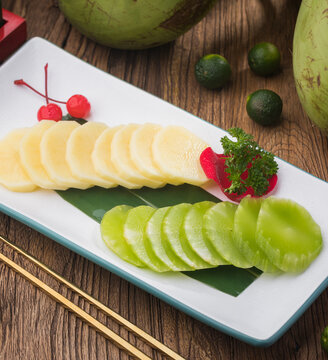 土豆片拼莴笋