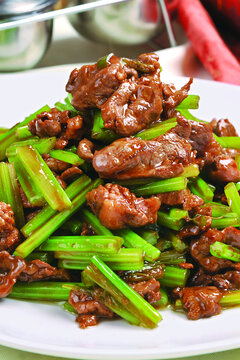 羊肉炒芹菜