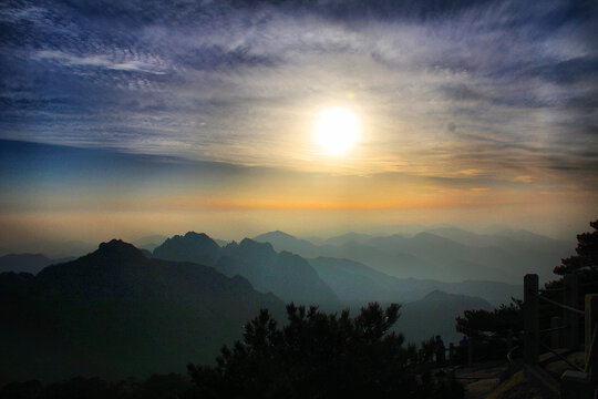 黄山观日落