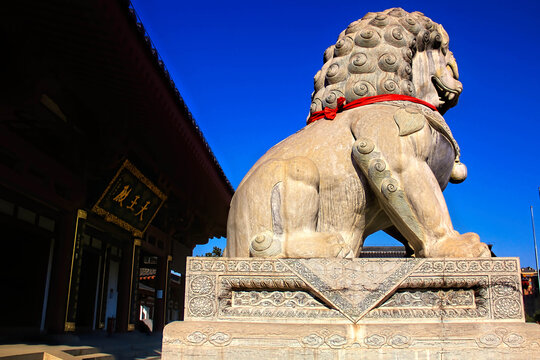 寺院石狮子