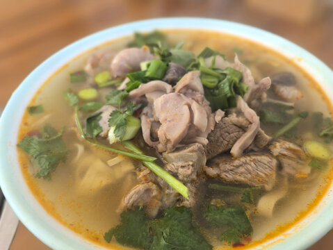 特色羊肉羊宝汤
