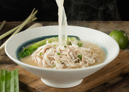 鸡丝汤粉