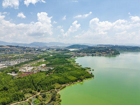 航拍昆明滇池捞鱼河湿地公园景观