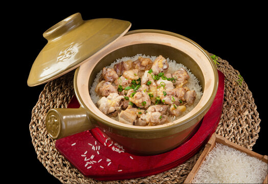 鸡肉煲仔饭
