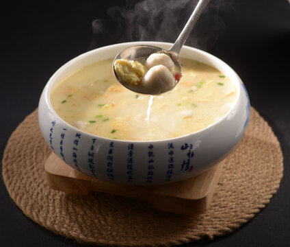 三鲜鱼丸汤