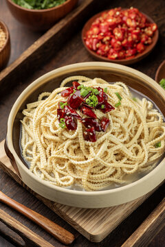 砂锅鸡汤豆腐丝