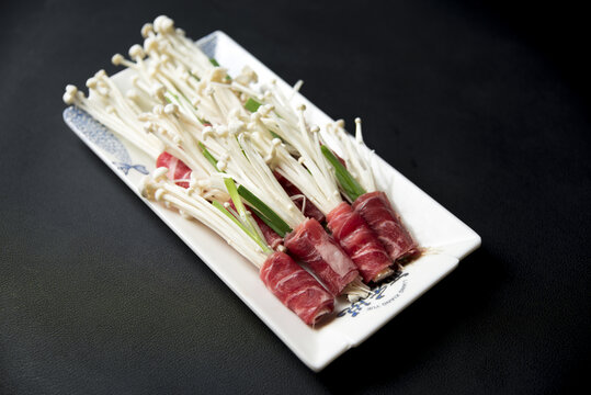 肉卷金针菇
