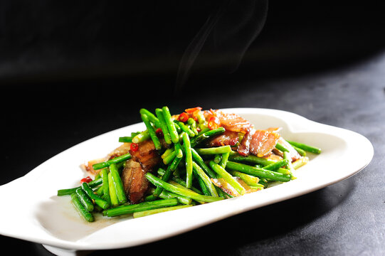 蒜苔炒腊肉