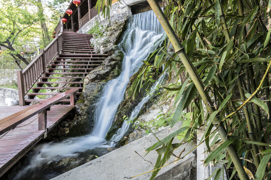 山泉水