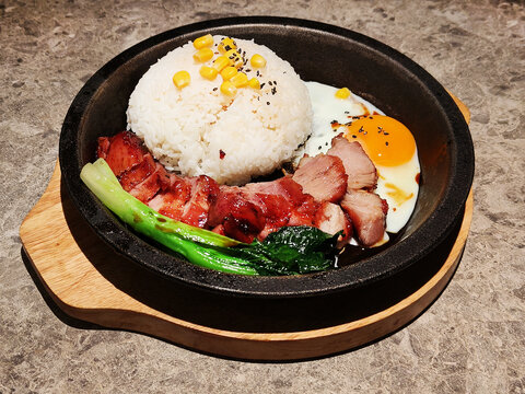 蜜汁叉烧铁板饭