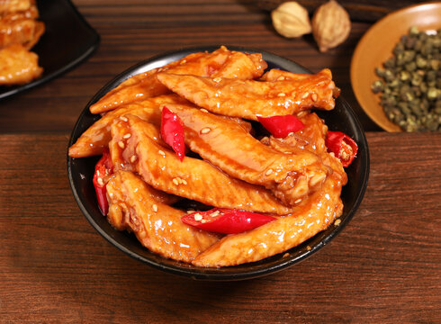 麻辣鸡尖