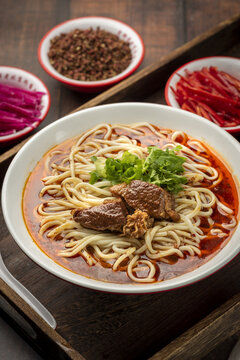 麻辣牛肉面