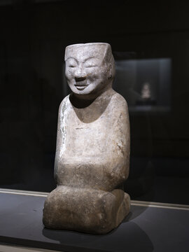 男女石侍俑