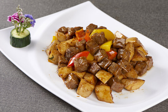 菌皇黑椒牛肉粒