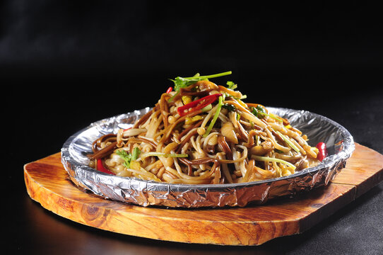 铁板口味金针菇
