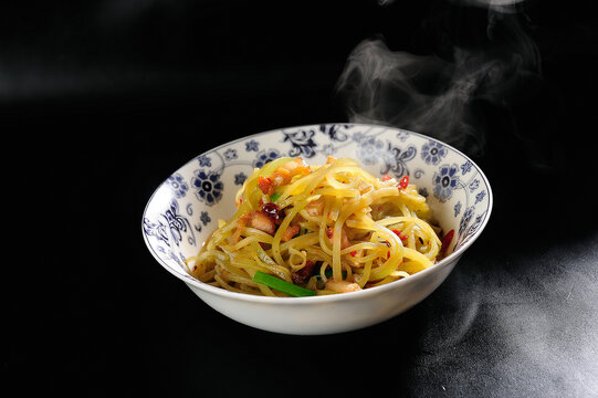 莴笋丝炒肉丝
