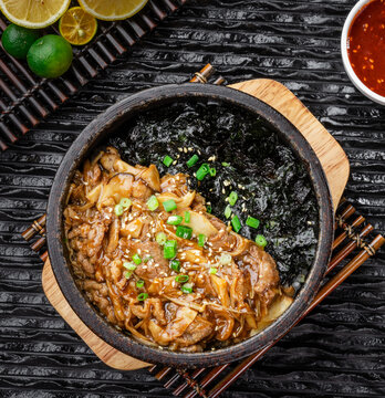 蘑菇烤肉拌饭