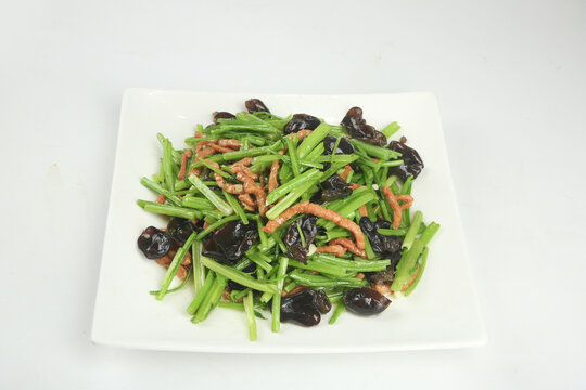 芹菜木耳肉丝