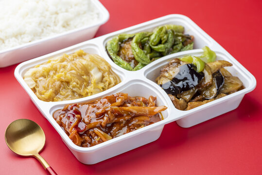 鱼香肉丝盒饭