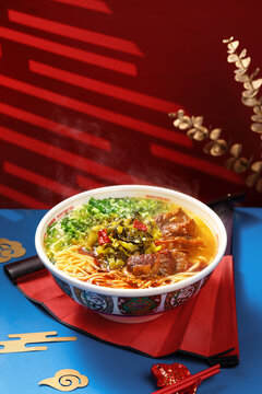 酸菜牛肉面