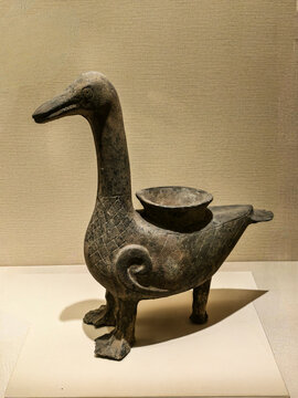 西周鸭形尊