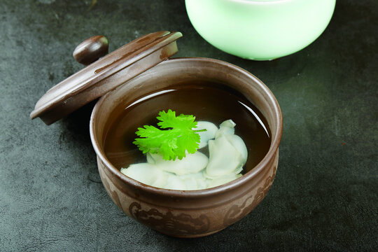 酸辣乌鱼蛋汤