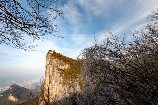天门山与冰枝