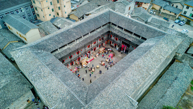 燕翼围