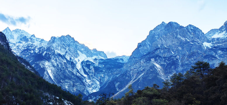 雪山