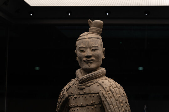 兵马俑正面