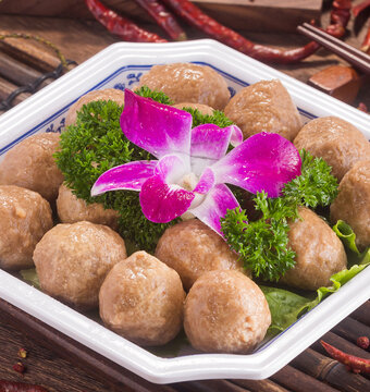 手打牛肉丸