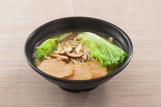 肉卷汤面