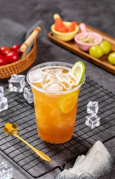 鸭屎香柠檬茶