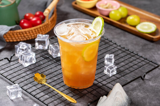 鸭屎香柠檬茶
