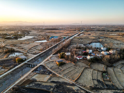 乡村早晨日出